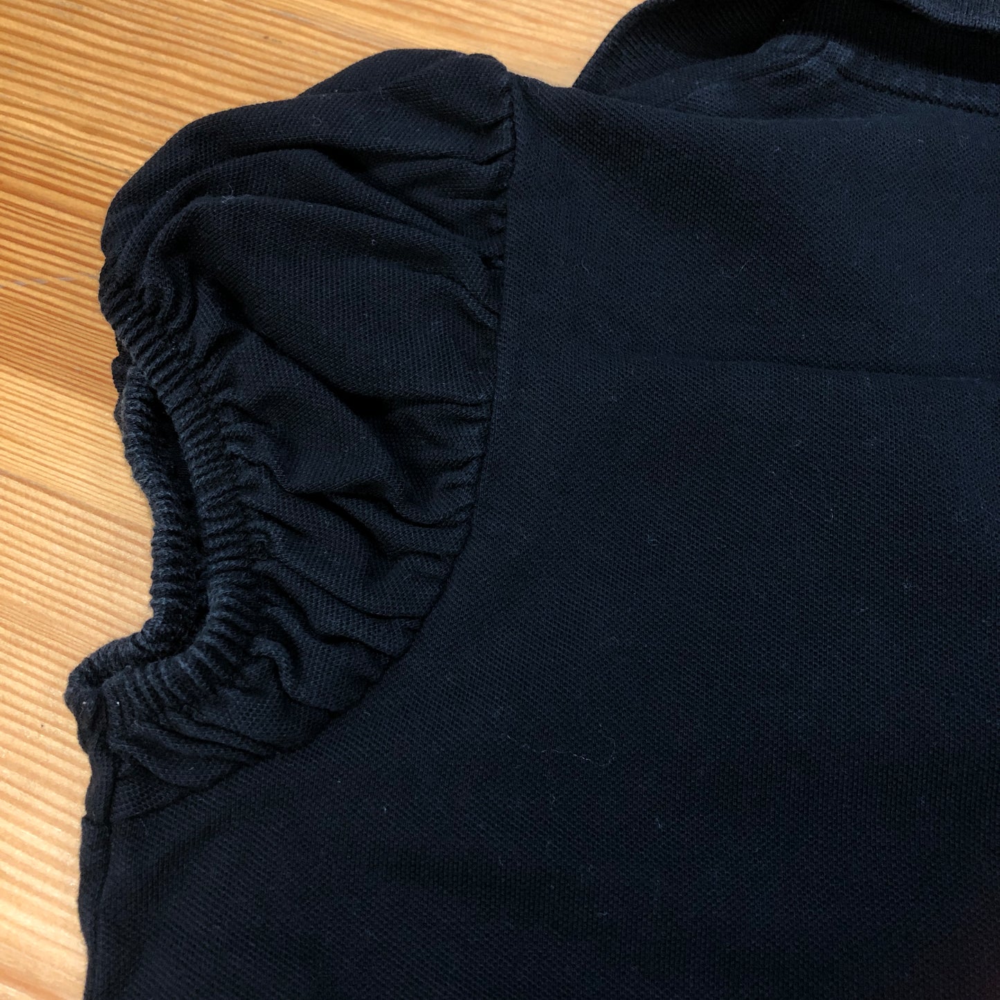 Burberry Horse Embroidery Ruched Sleeve Zip Polo T-Shirt Size S Black