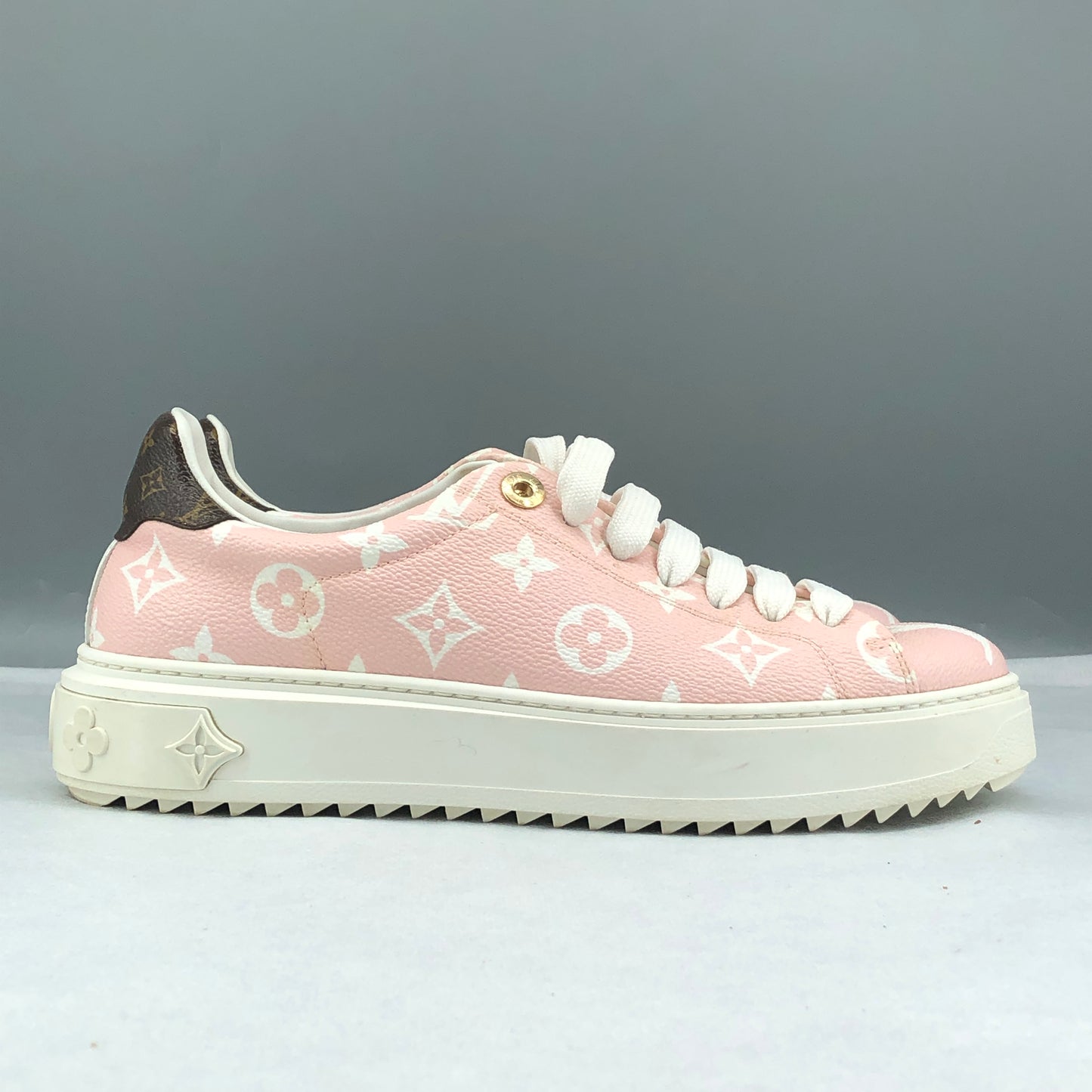 Louis Vuitton Women's Monogram Pink Canvas Low Top Sneakers Size 38 Light Pink