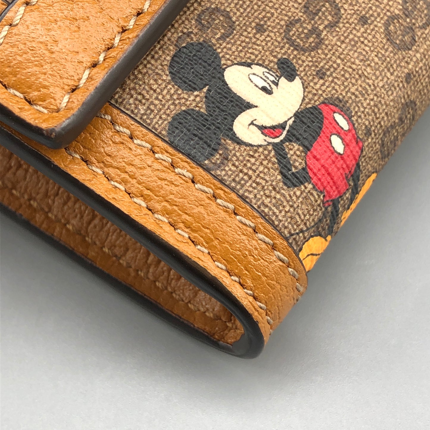 Gucci x Disney Mickey GG Supreme Flap Long Wallet yellow/beige