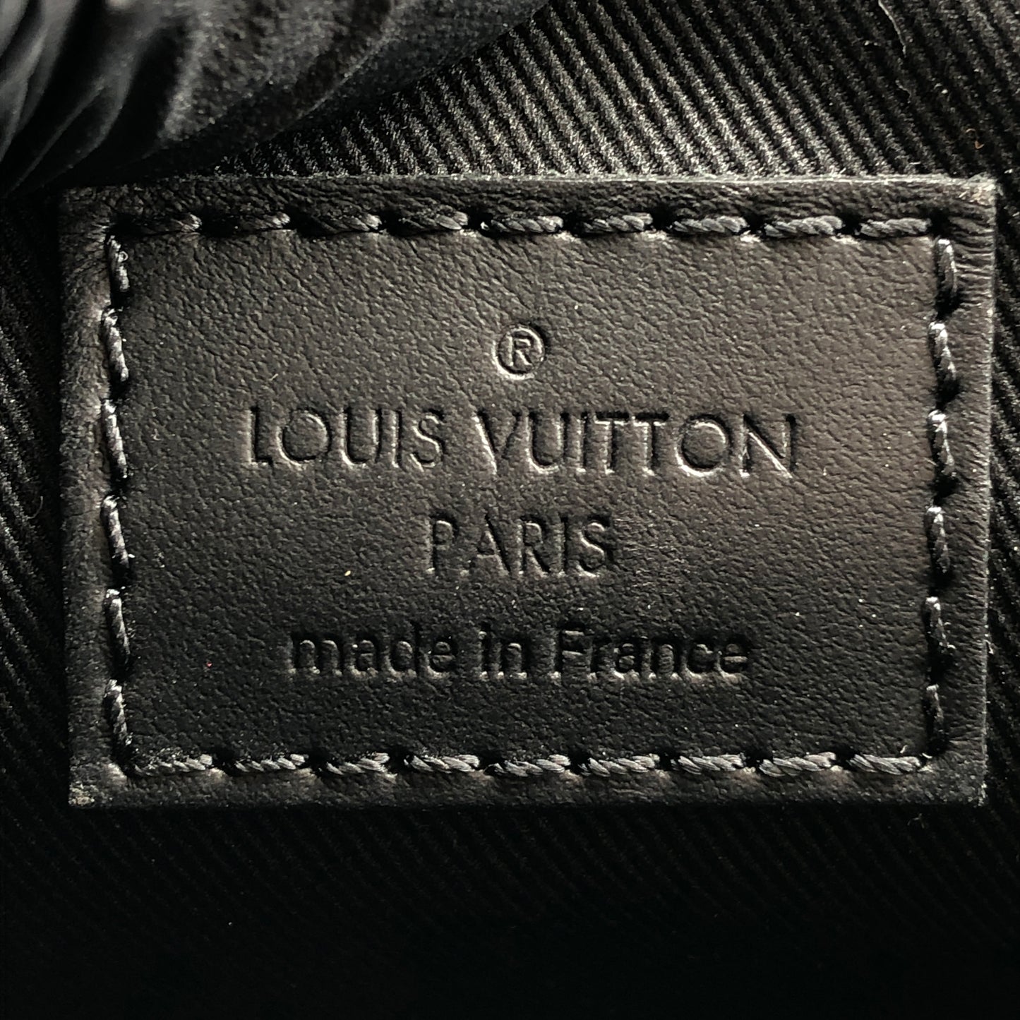 Louis Vuitton Monogram Taurillon Leather Steamer Wearable Wallet Black