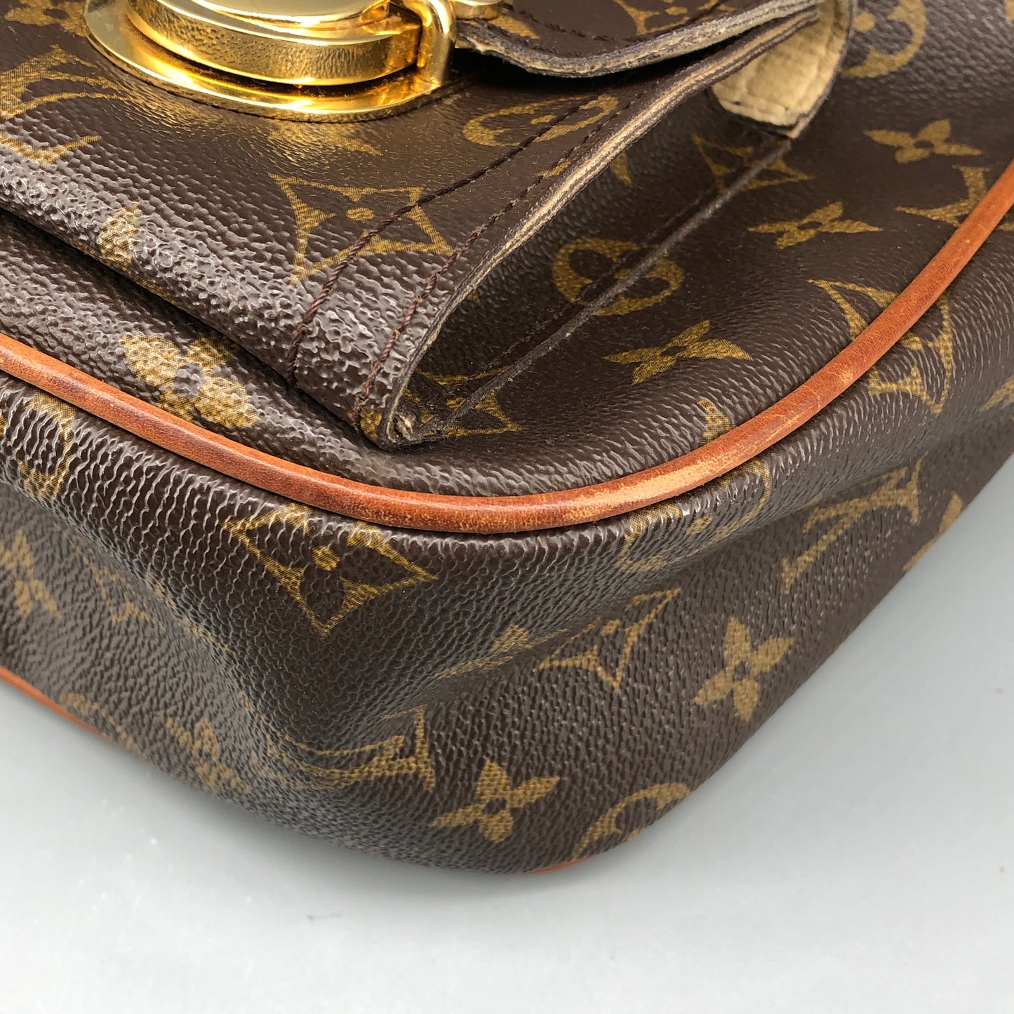 Louis Vuitton Hudson Monogram Canvas Shoulder Bag Brown
