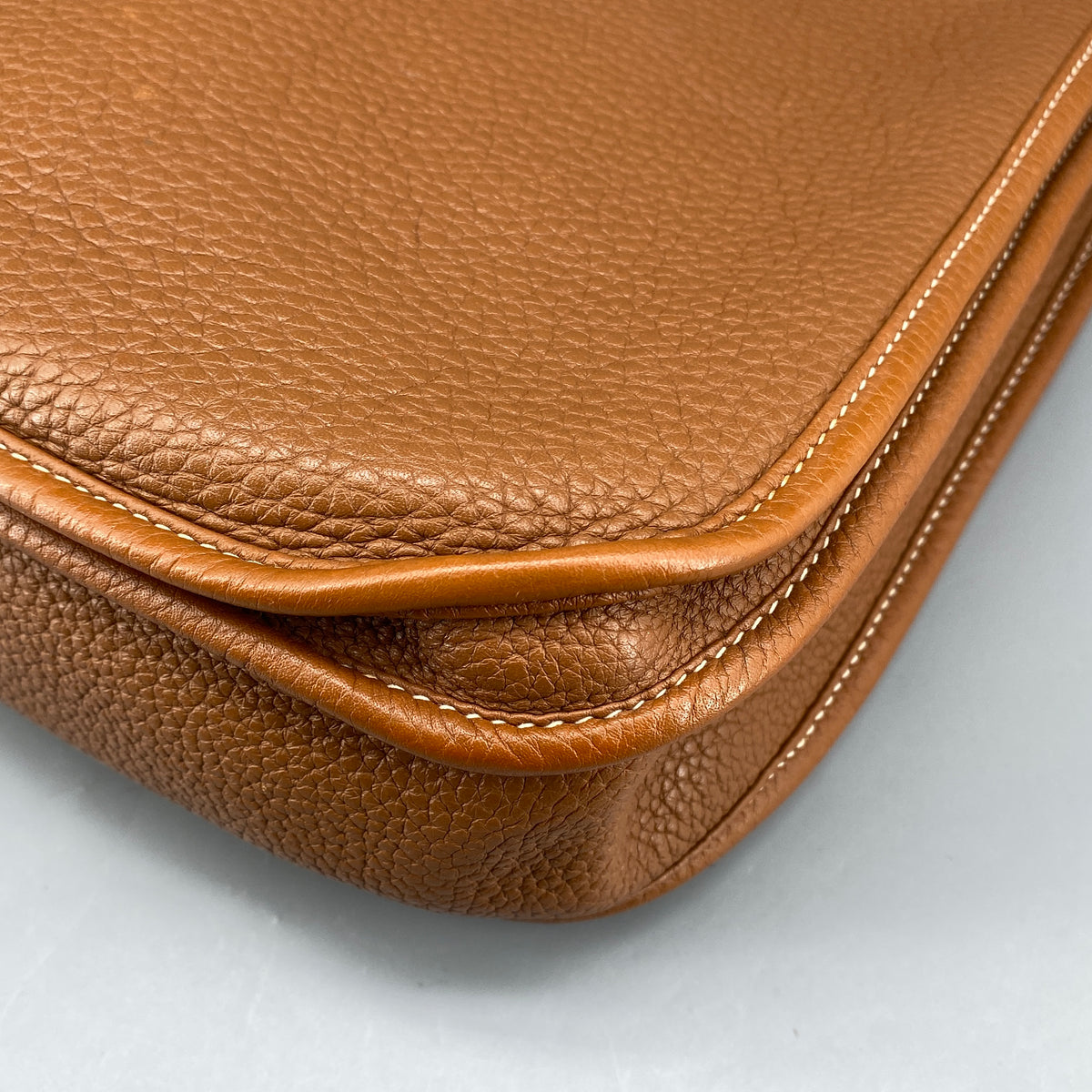 Hermes 2010 Evelyne 29 Shoulder Bag Gold