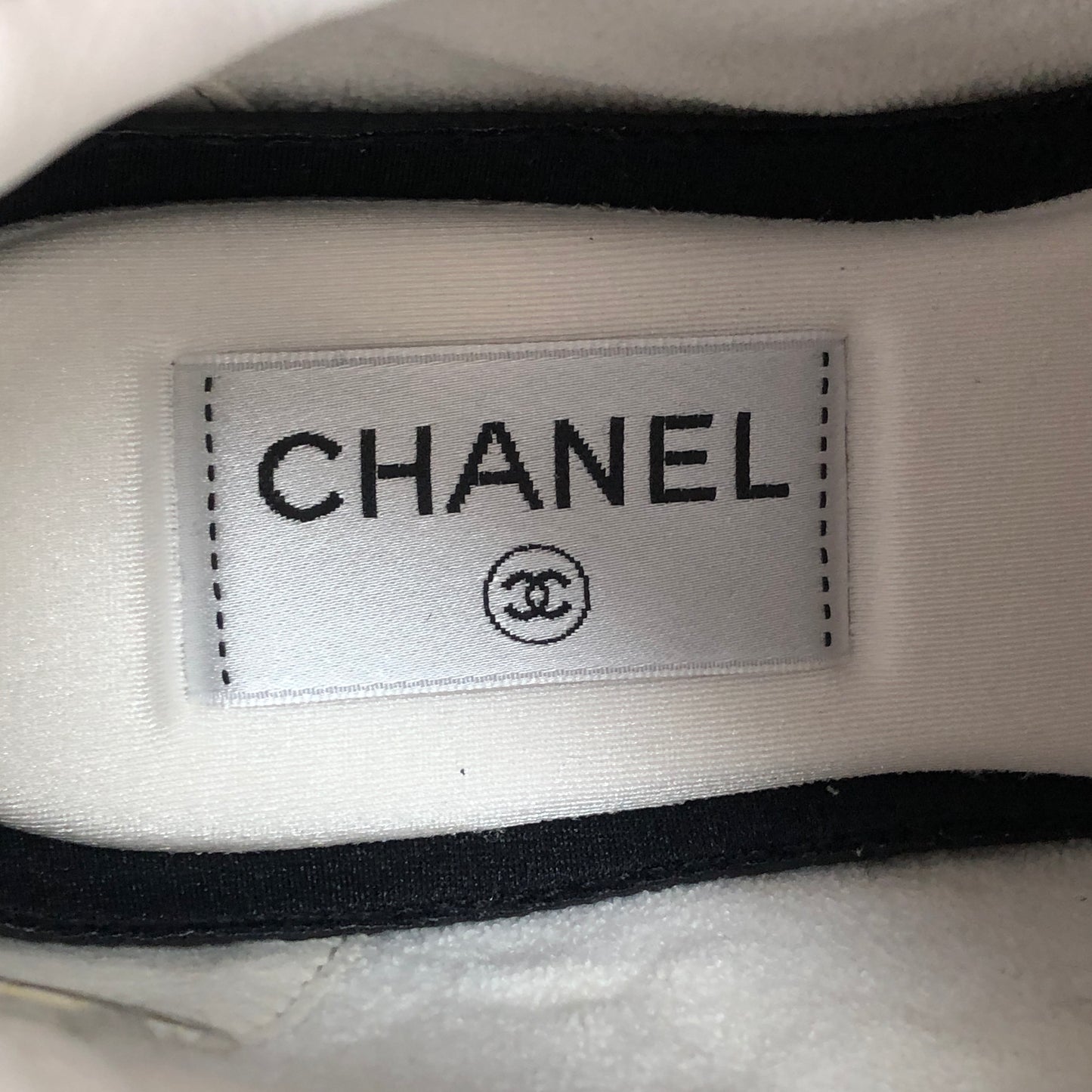 Chanel Women's Quilted Tweed CC Logo Low Top Sneakers 36.5 White Light Blue Two-Tone