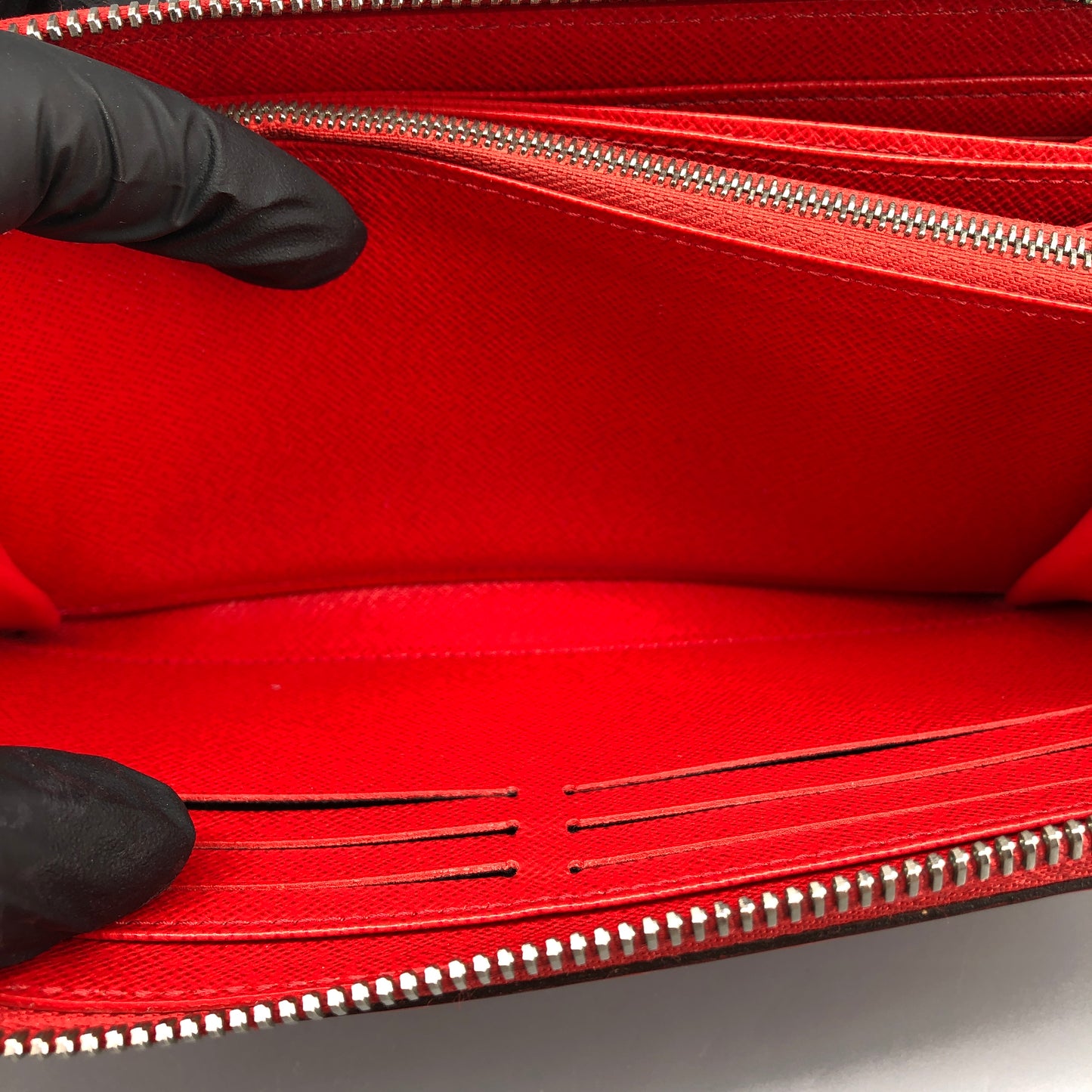 Louis Vuitton Epi Leather Zippy Wallet Red