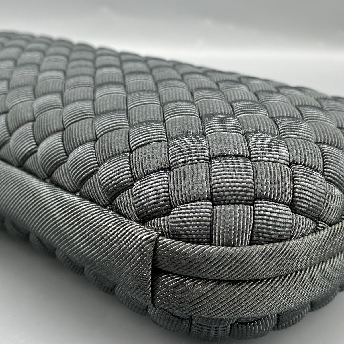 Bottega Veneta Dark Grey/Green Intrecciato Leather Knot Clutch Bag