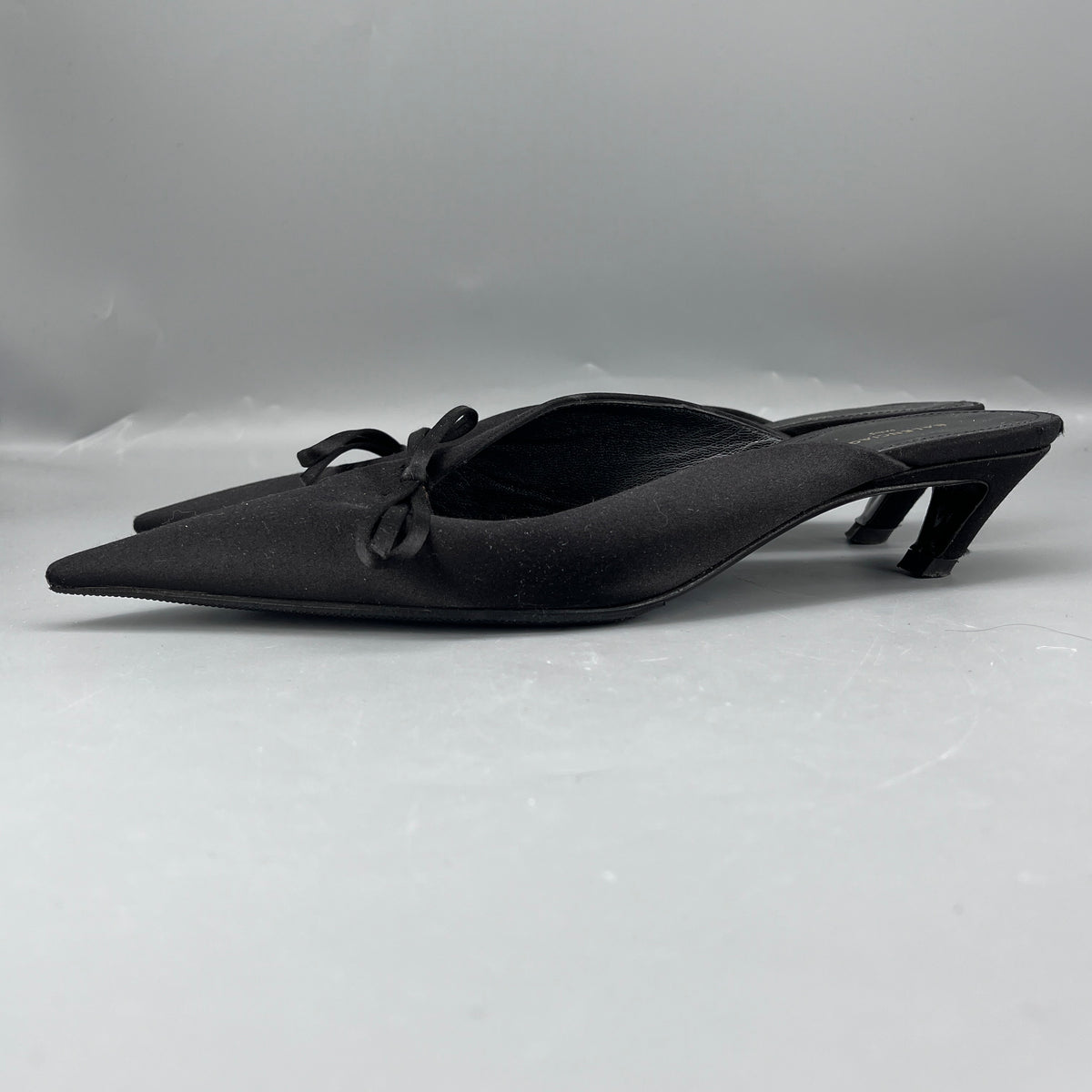 Balenciaga Women Black Fabric Bow Pointed Backless Mule Heels size 36