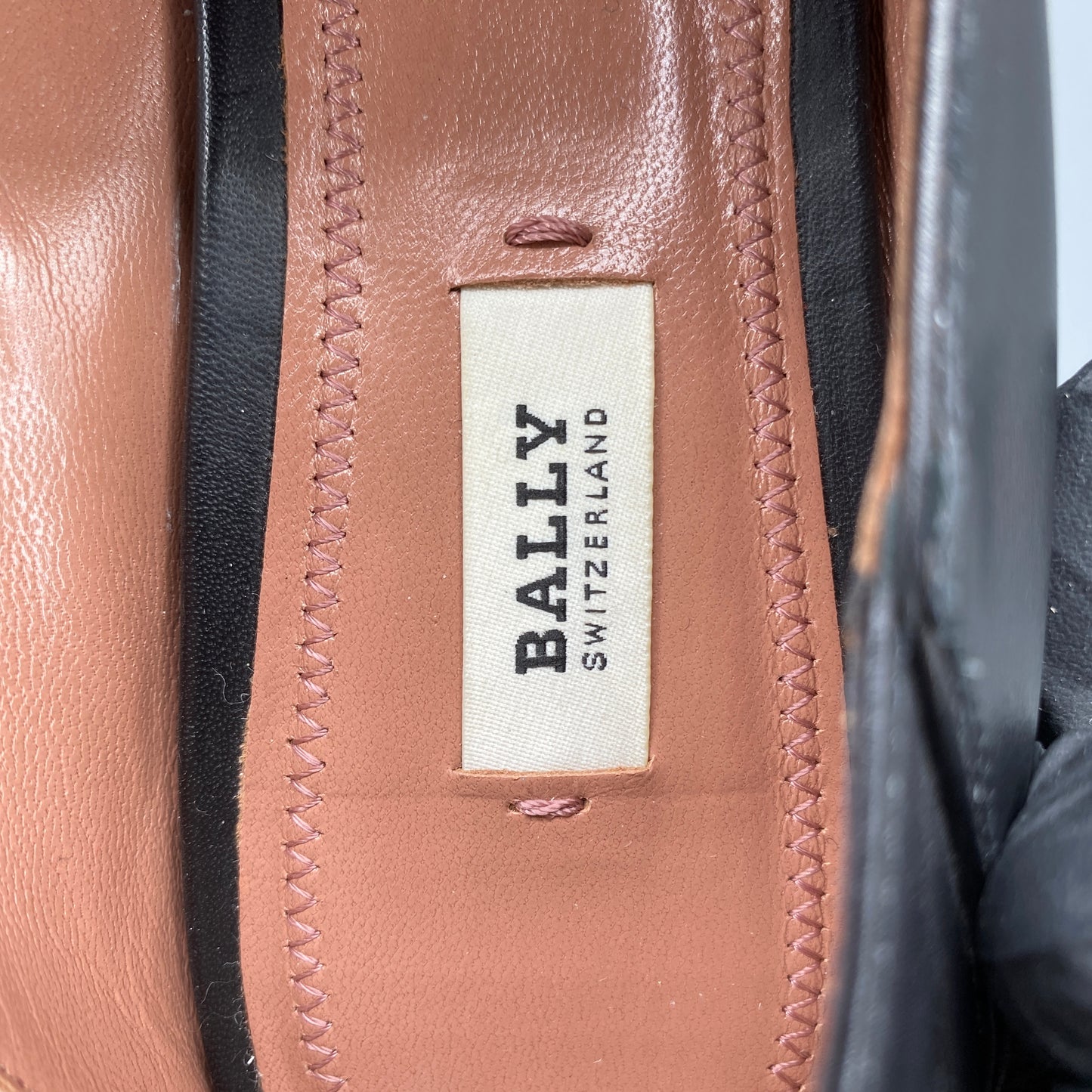 Bally Women's Black Leather Square Buckle Slip-On Loafer Flats Size 38.5