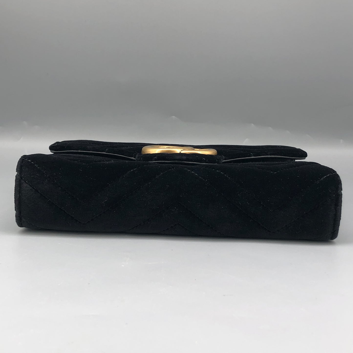 Gucci GG Marmont  V-Chevron Velvet Interlocking GG Chain Shoulder Bag Black