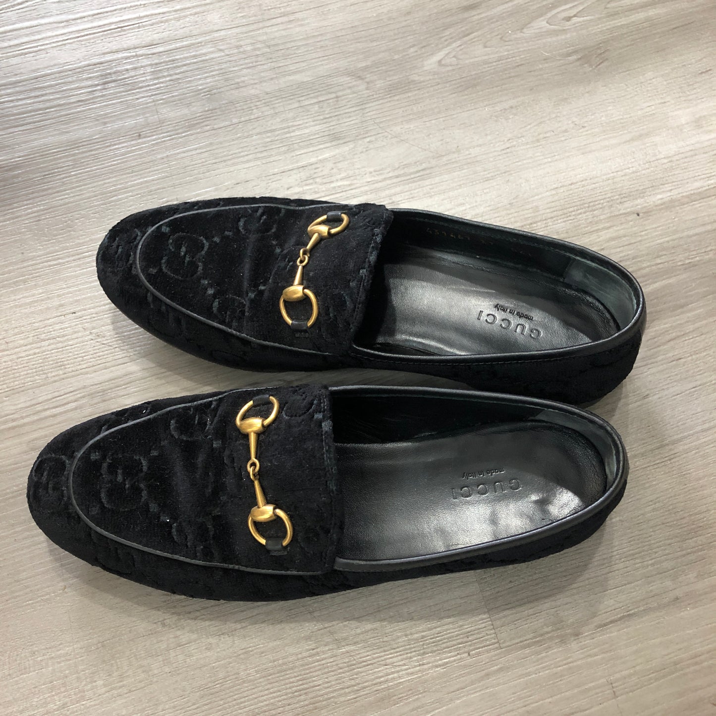 Gucci Women's Black GG Velvet Horsebit Loafers Size 37