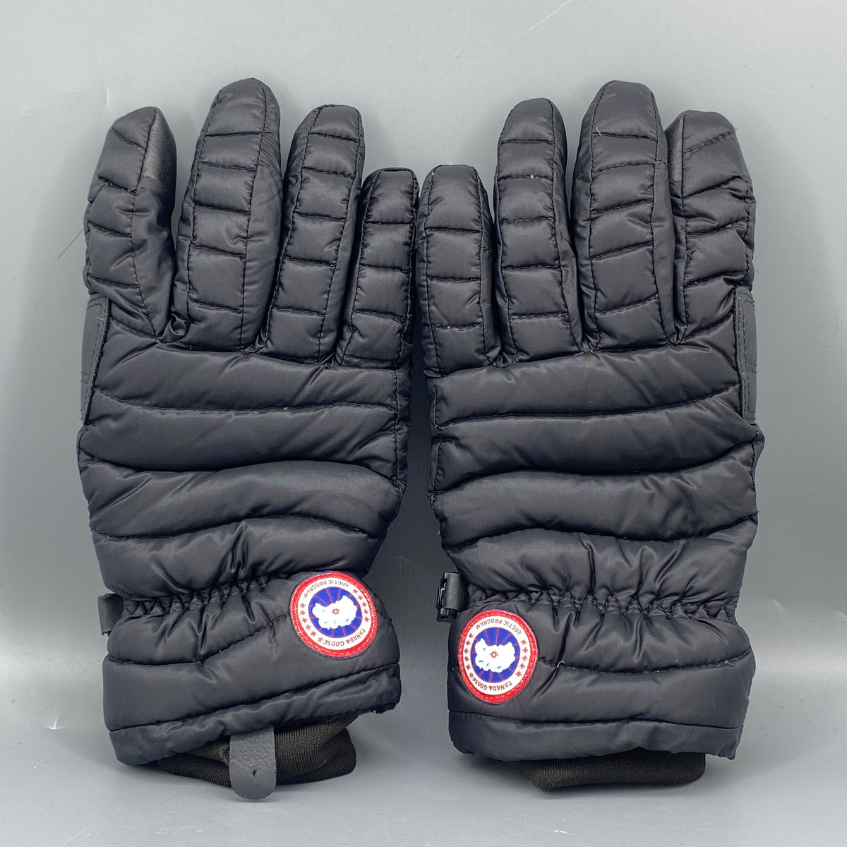 Canada Goose Black Insulated Winter Gloves Size S
