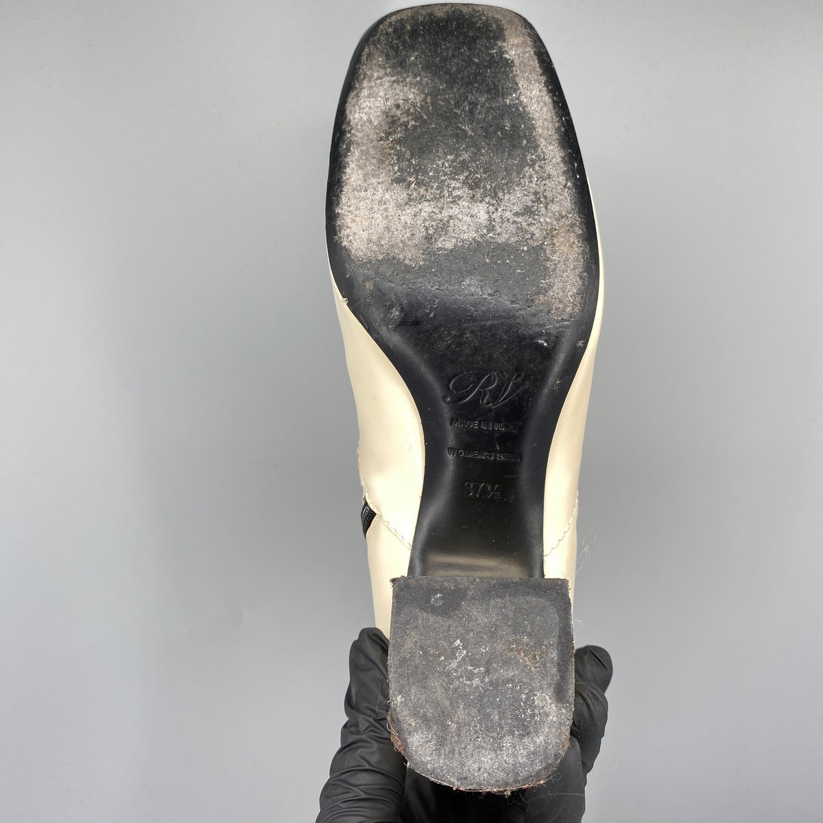 Roger Vivier Cream Patent Leather Block Heel Ankle Boots Size 37.5