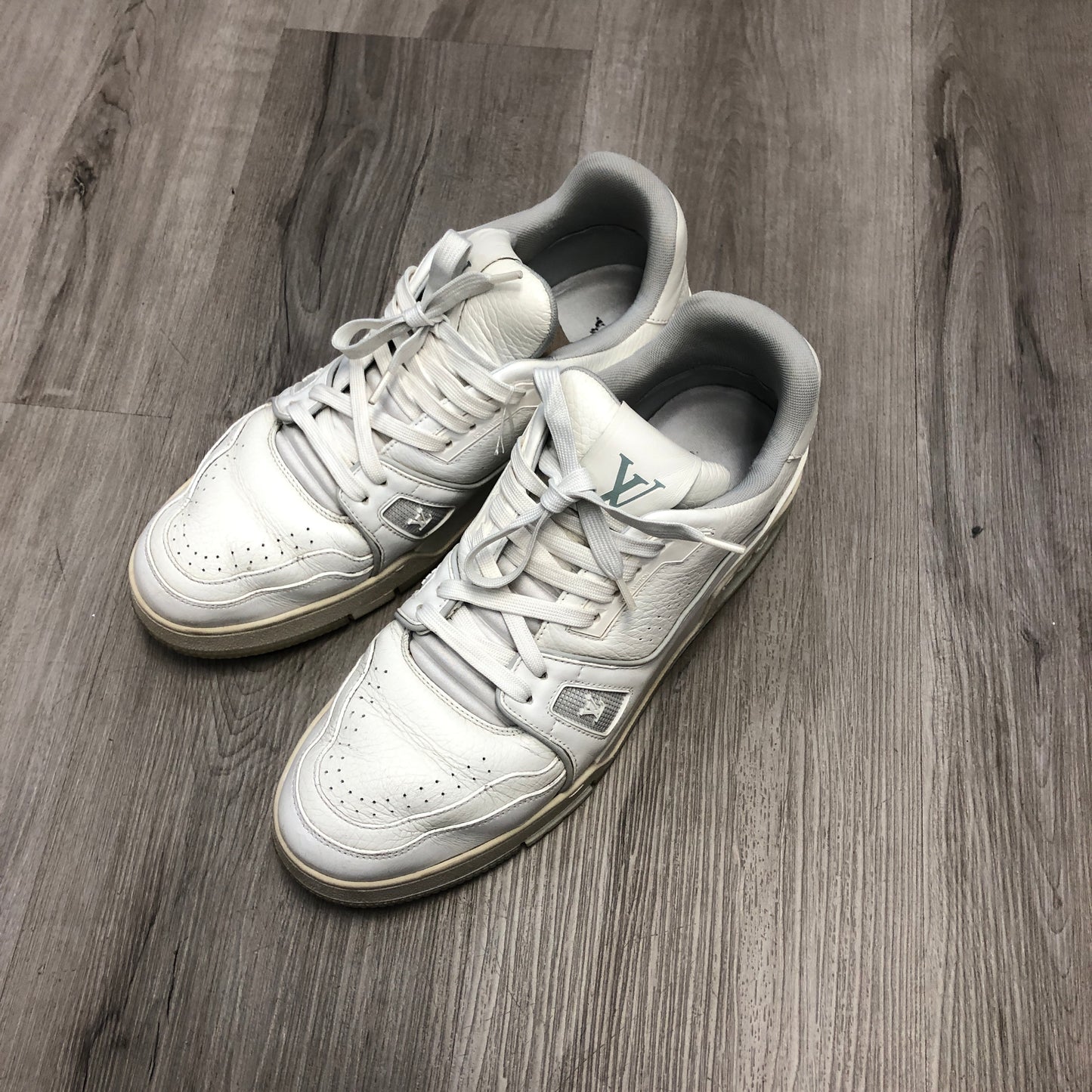 Louis Vuitton Men's White Low-Top Sneakers Size 7
