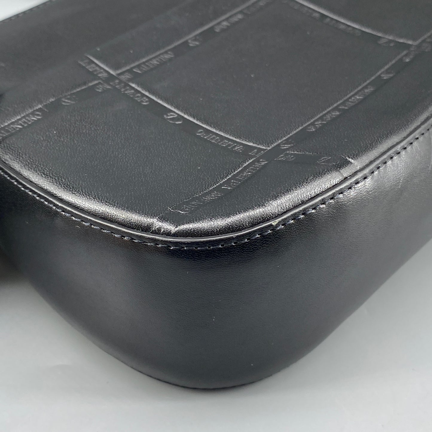 Giovanni Valentino Black Smooth Leather Logo Shoulder Bag