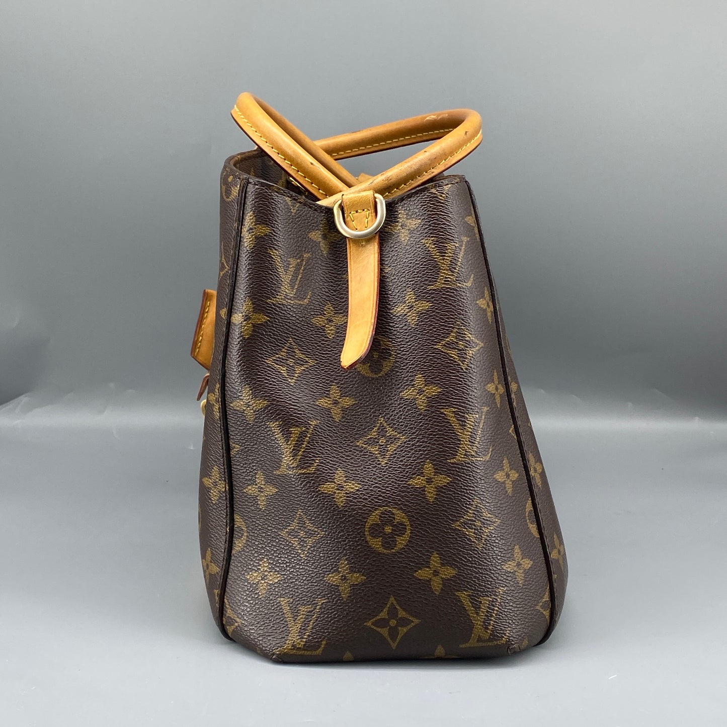 Louis Vuitton Monogram Montaigne MM Handbag
