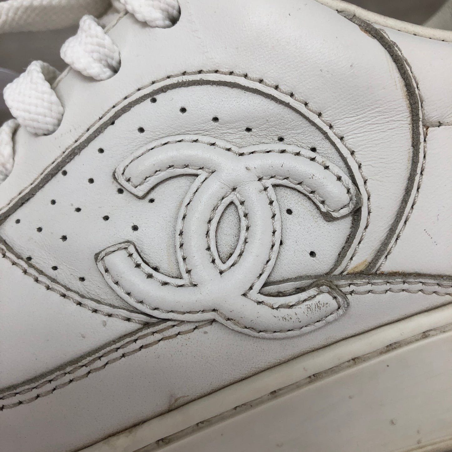 Chanel Women's Smooth Calfskin CC Logo Low Top Sneakers 36.5 White