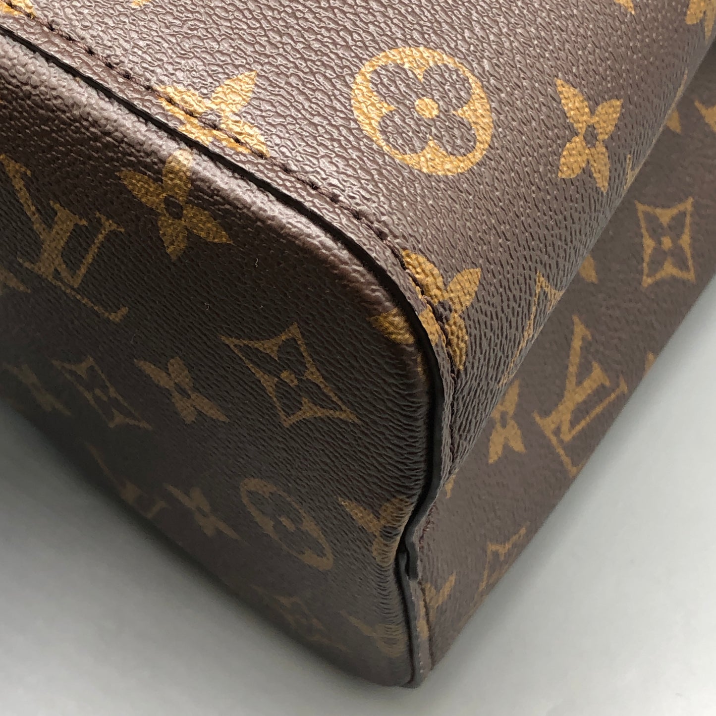 Louis Vuitton Brown Monogram Neonoe BB Bucket Bag