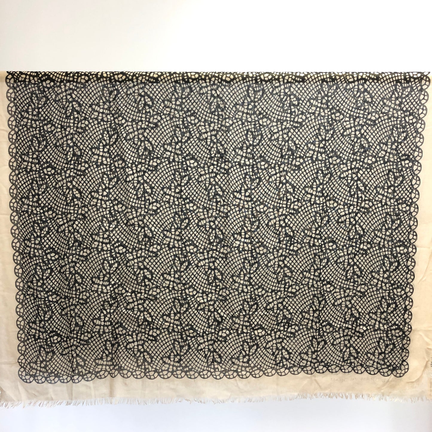 Marc by Marc Jacobs Lace Print Large Scarf 106*180cm Cream/Black