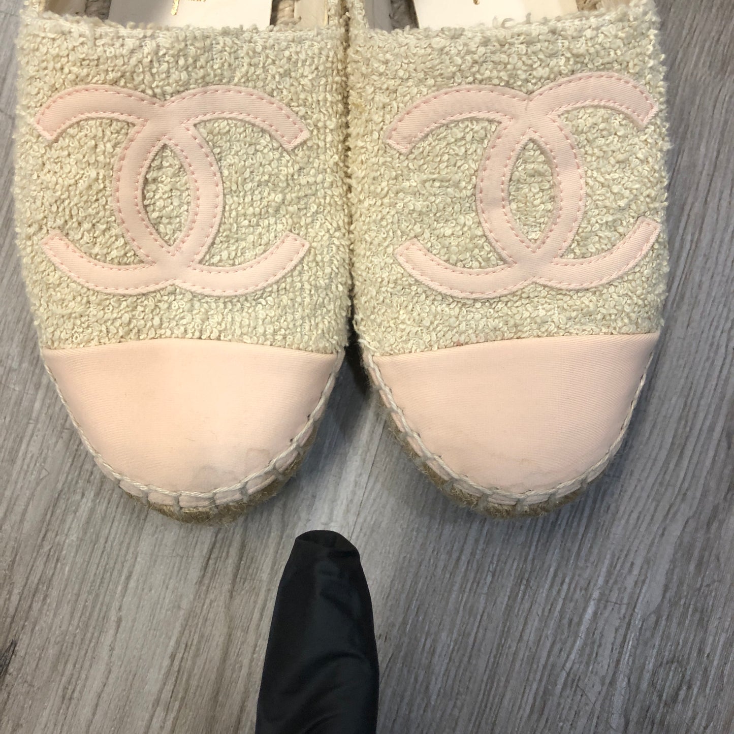 Chanel Women's Espadrilles Size 35C Cream/Pink