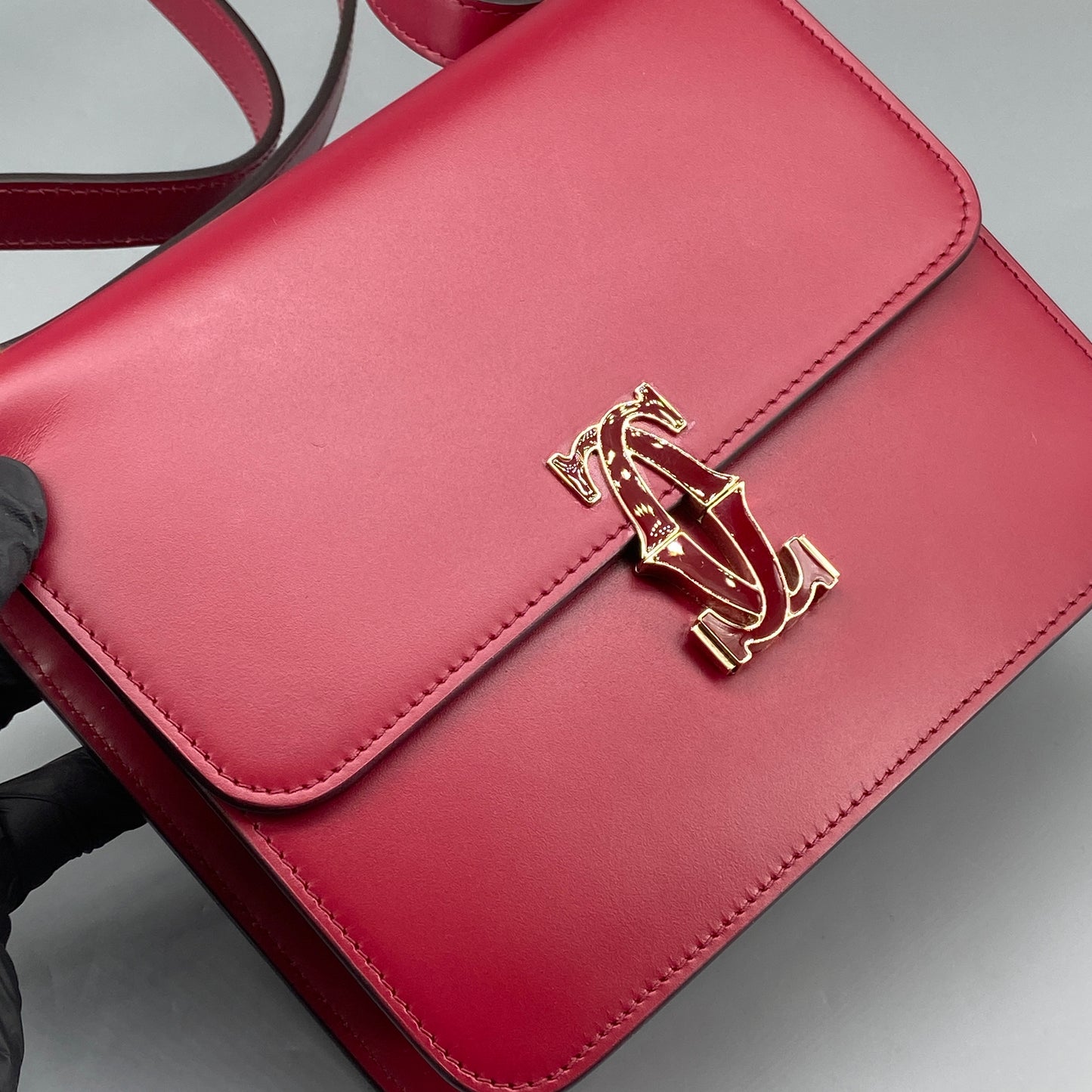 Cartier Red Smooth Leather Flap Crossbody Bag