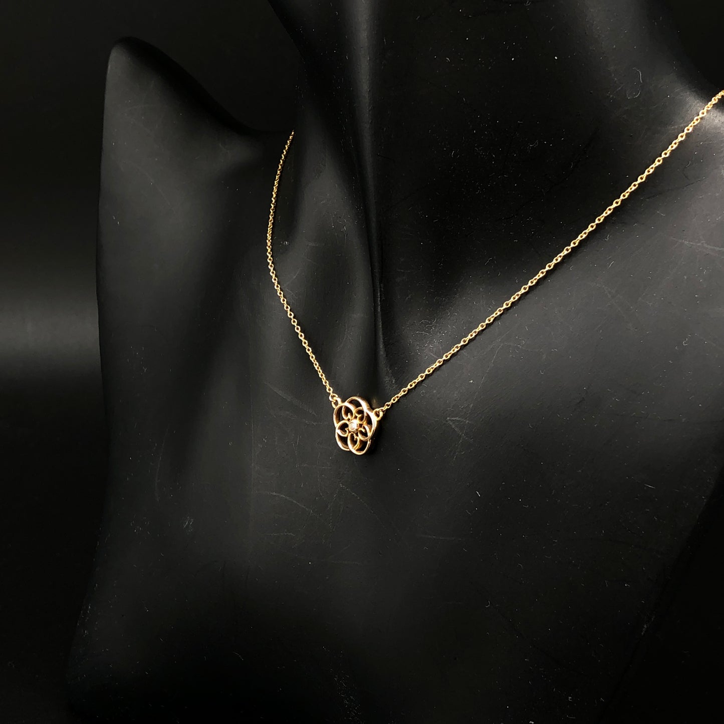 Tiffany & Co. Flower Pendant Necklace 750 Gold