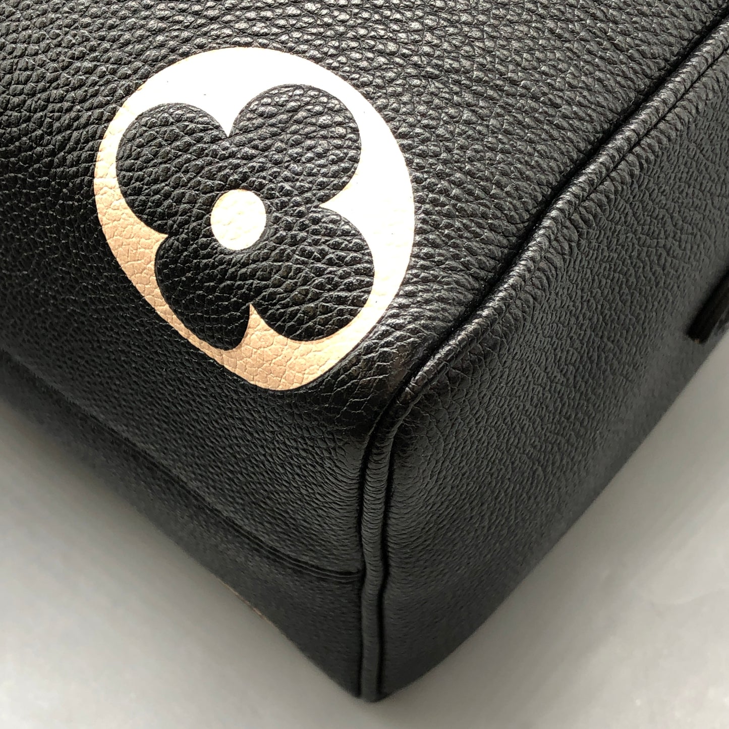 Louis Vuitton Speedy Bandoulière 25 Handbag Black