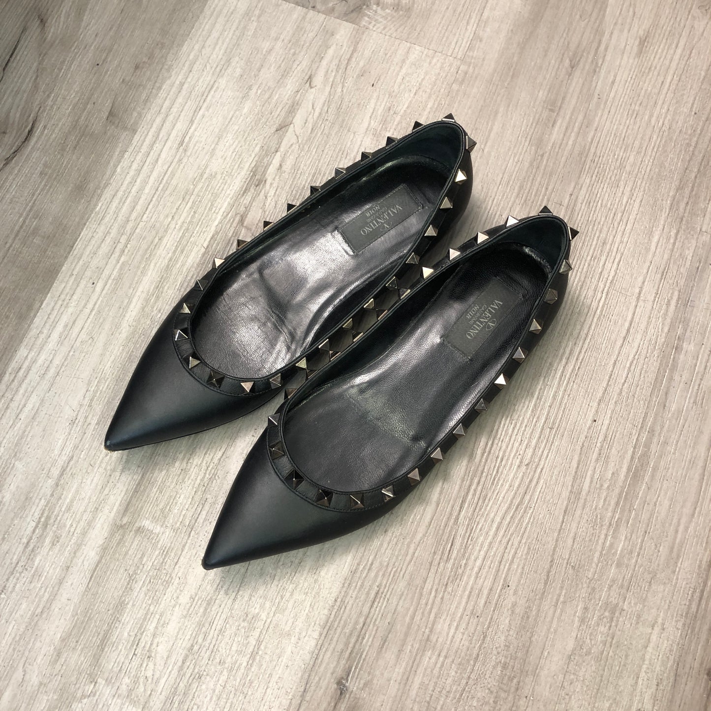 Valentino Rockstud Black Leather Pointed Toe Flat Shoes Size 37.5