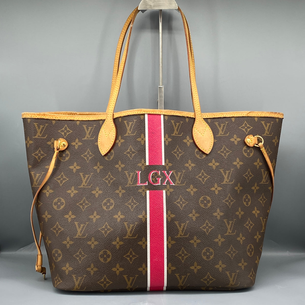 Louis Vuitton Monogram MM Neverfull Tote Bag Brown