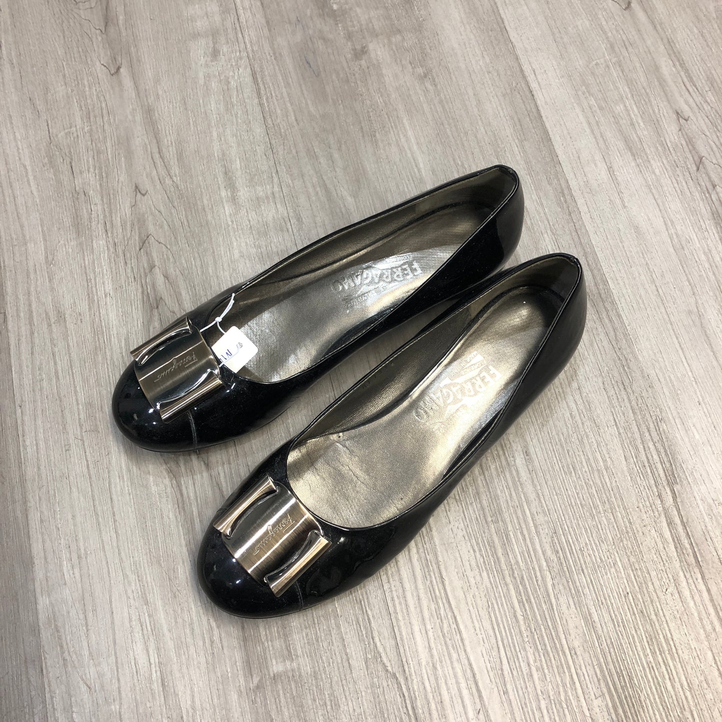 Salvatore Ferragamo Vara Bow Patent Leather Flats US 8B black