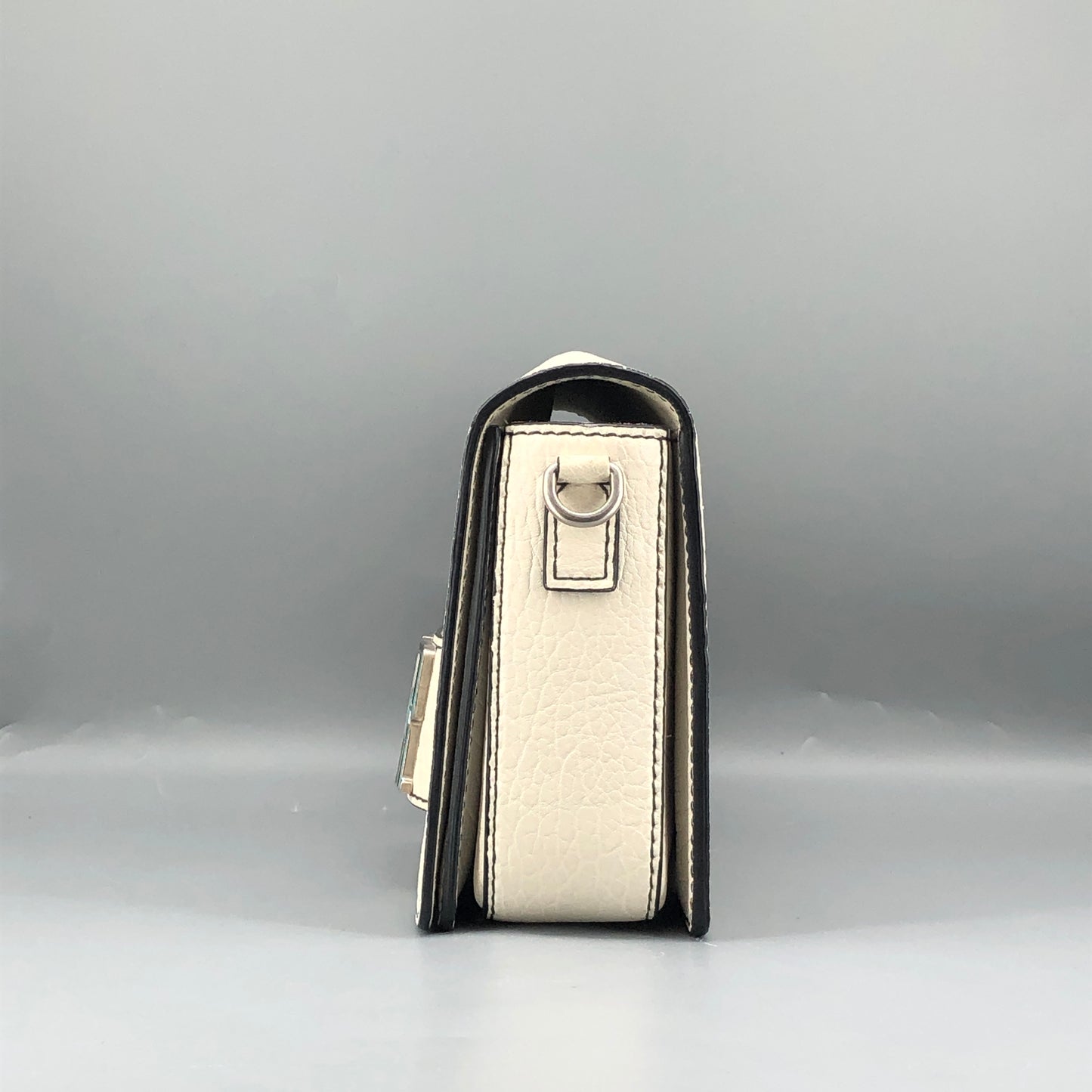 Christian Dior Dio(r)evolution Cream Grained Calfskin shoulder Bag