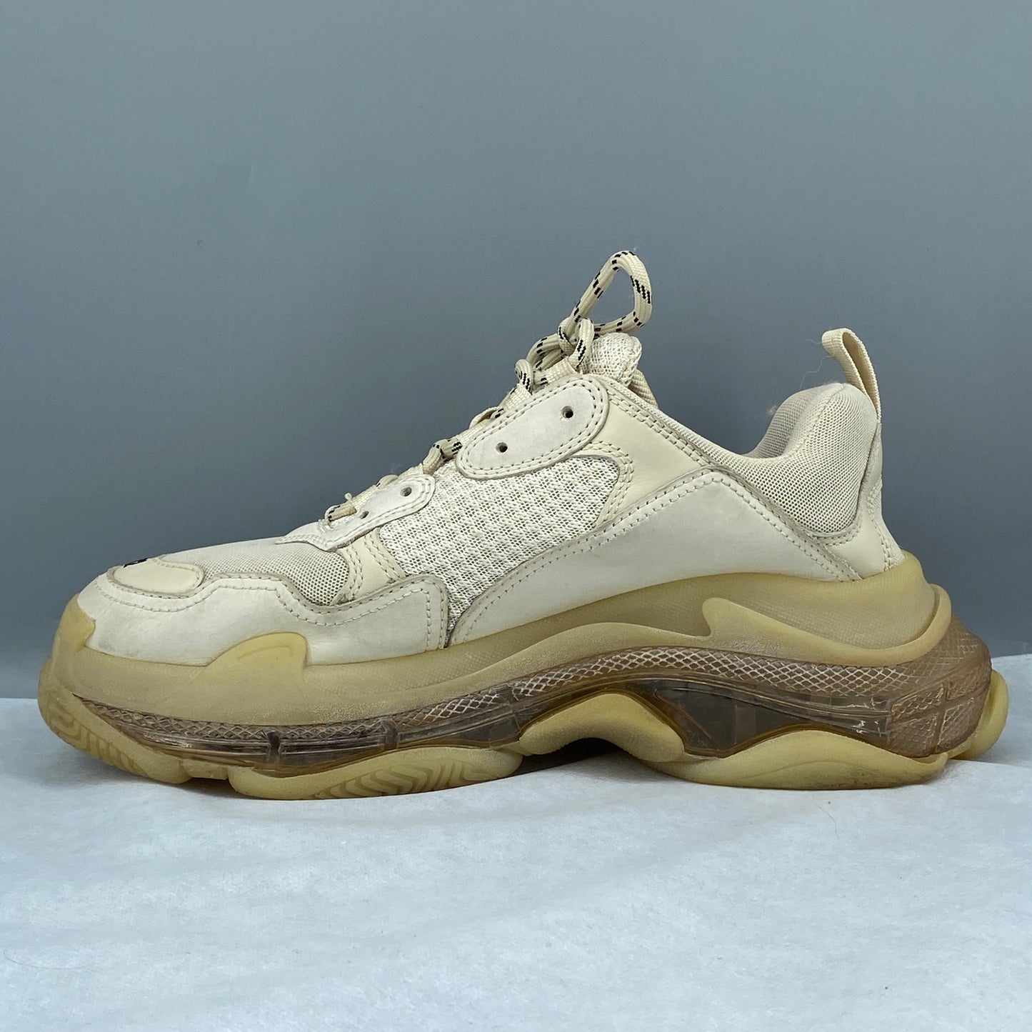 Balenciaga Men‘s Beige Triple S Sneakers Size 42