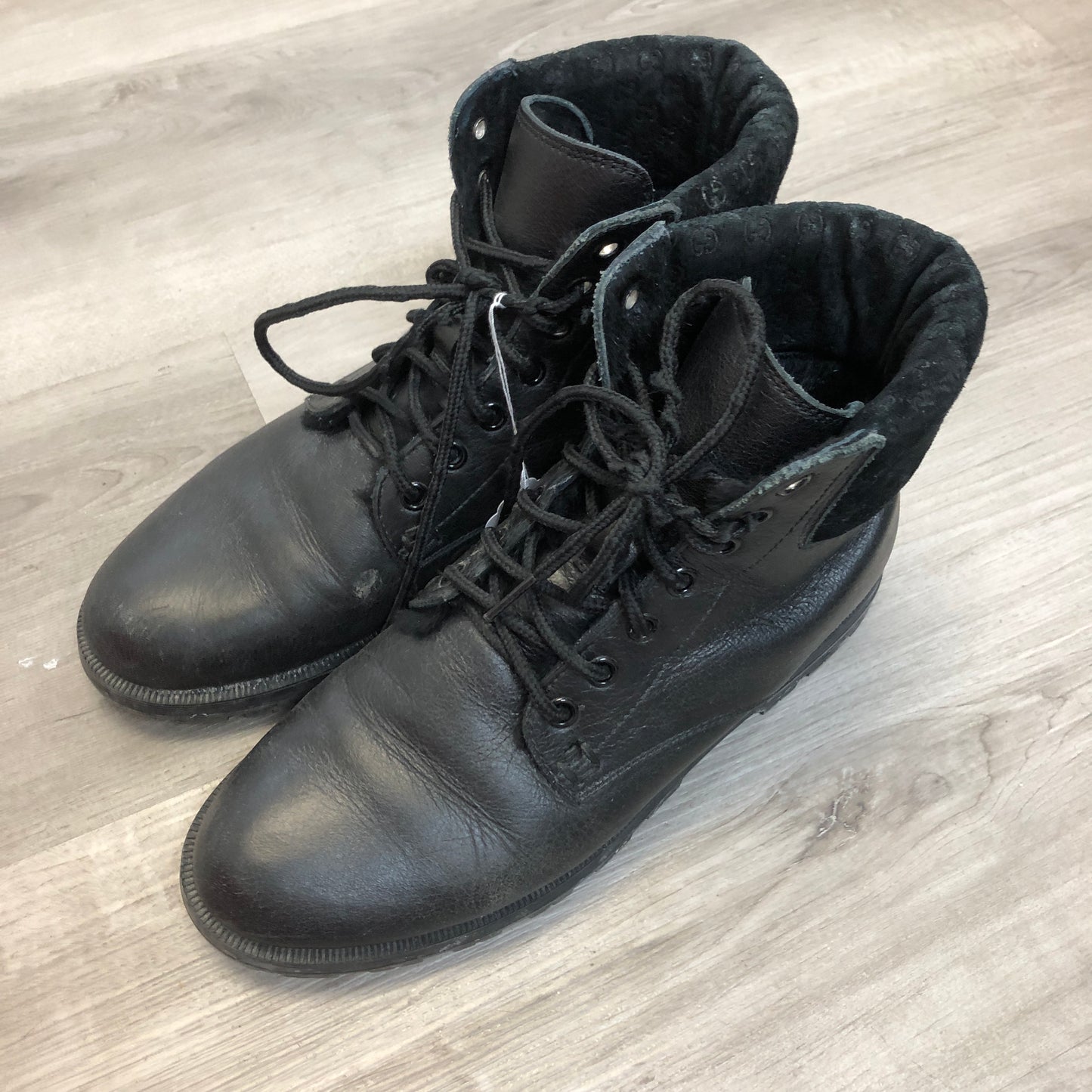 Gucci Women's Black Leather Combat Boots Size 35.5