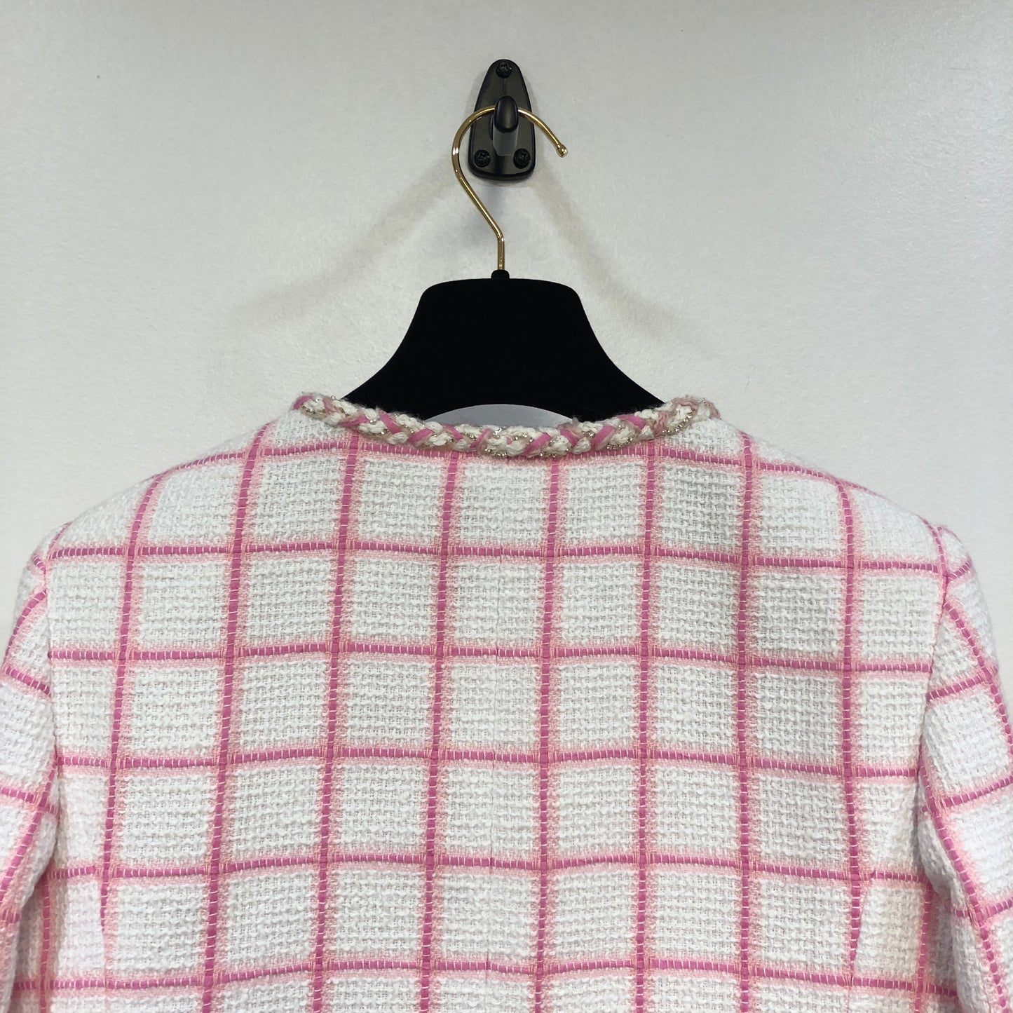 Chanel White & Pink Plaid Tweed Jacket Fringe Trim Size 36