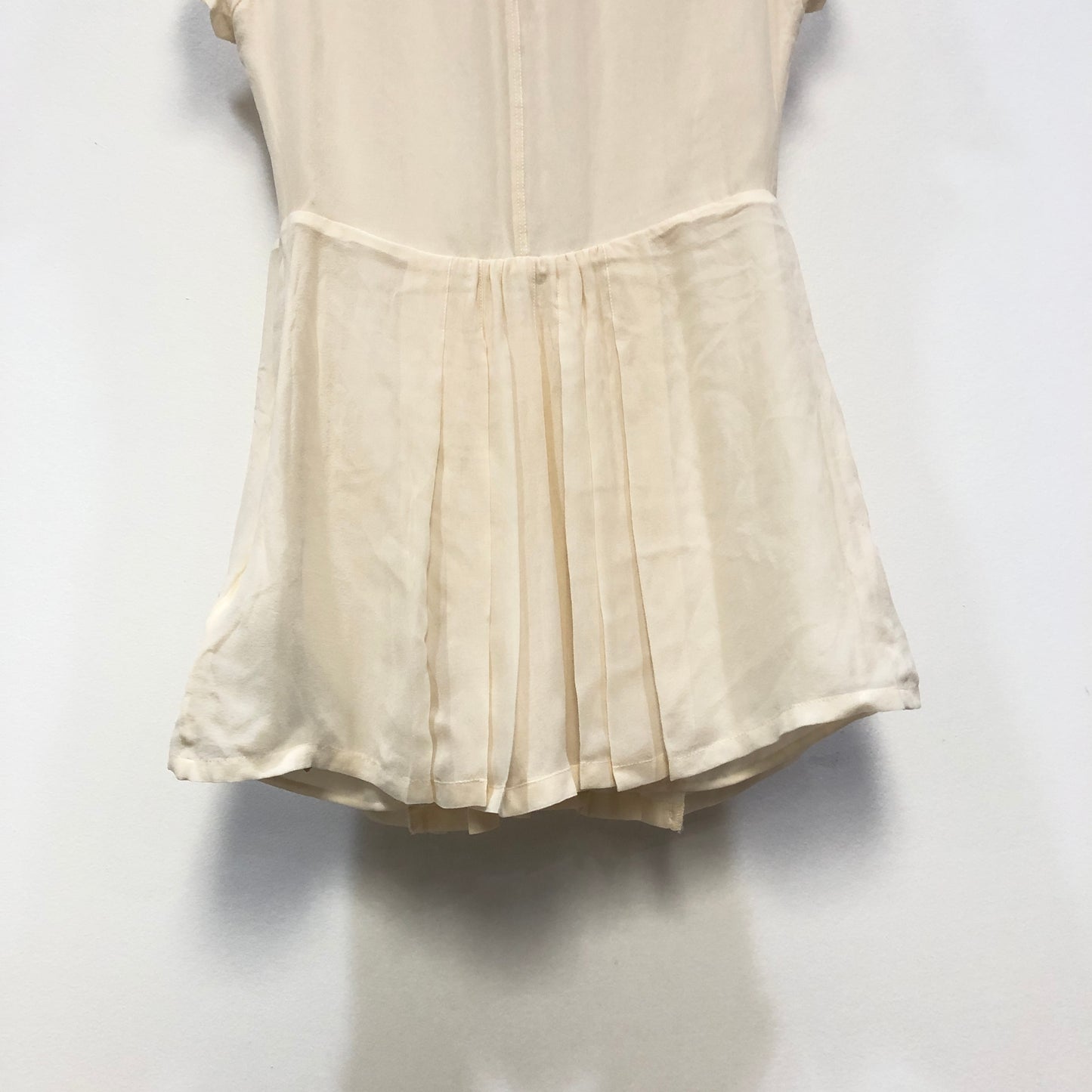 Burberry Beige V-Neck Short Sleeve Pleated Mini Dress Size XS