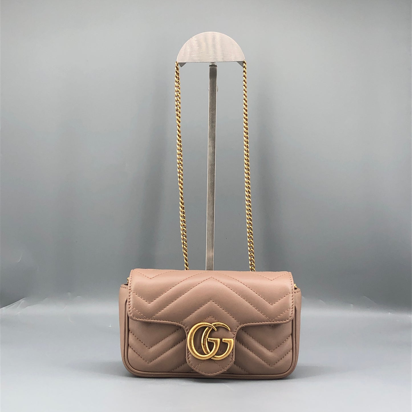 Gucci GG Marmont Mini Quilted Chain Shoulder Bag Dusty Pink