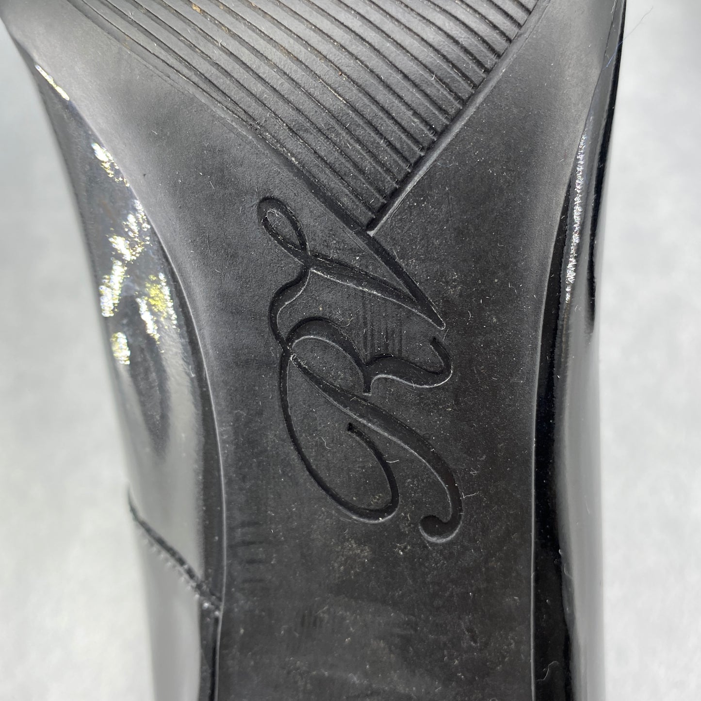 Roger Vivier Women's Black Patent Strass Buckle Pumps Size 36
