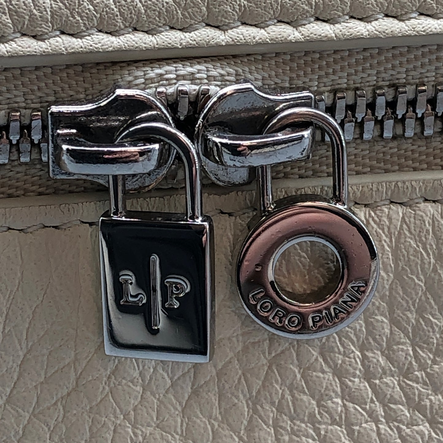 Loro Piana Extra Pocket L19 Bag cream
