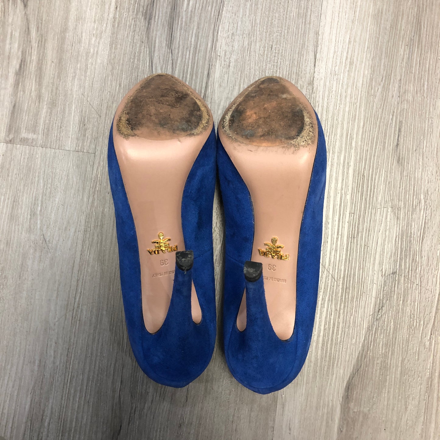 Prada Blue Suede Round Toe Pumps 39