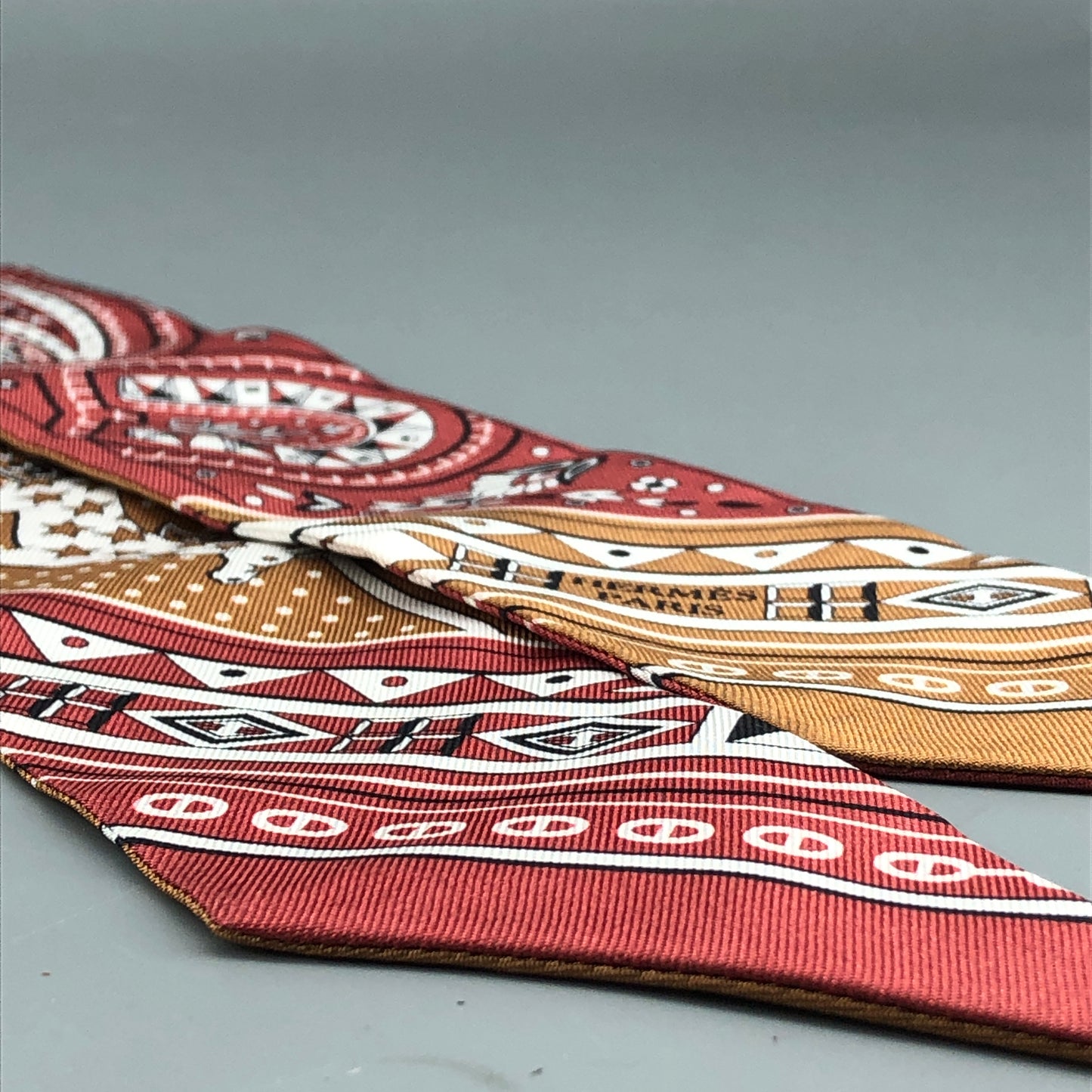 Hermes NWT Caramel Brown Paisley Print Twilly Silk Scarf