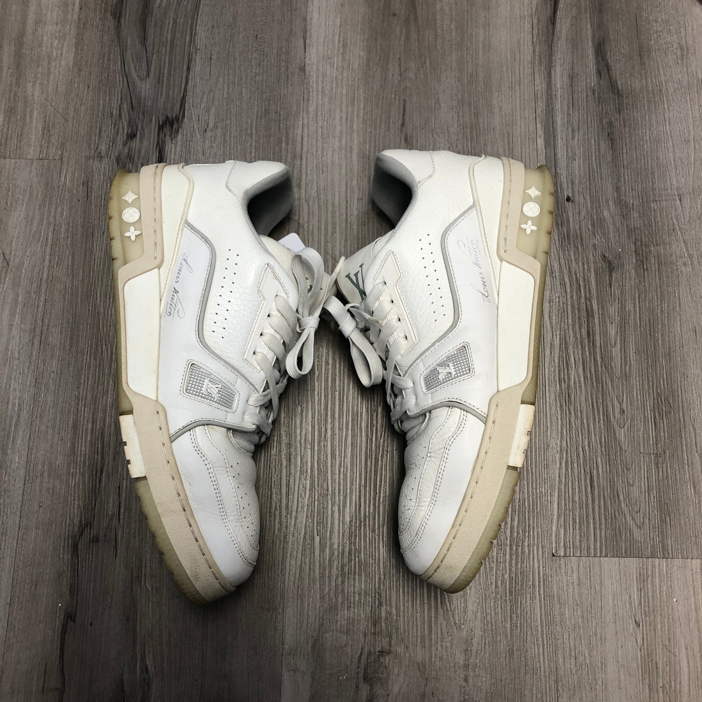 Louis Vuitton Men's White Low-Top Sneakers Size 7