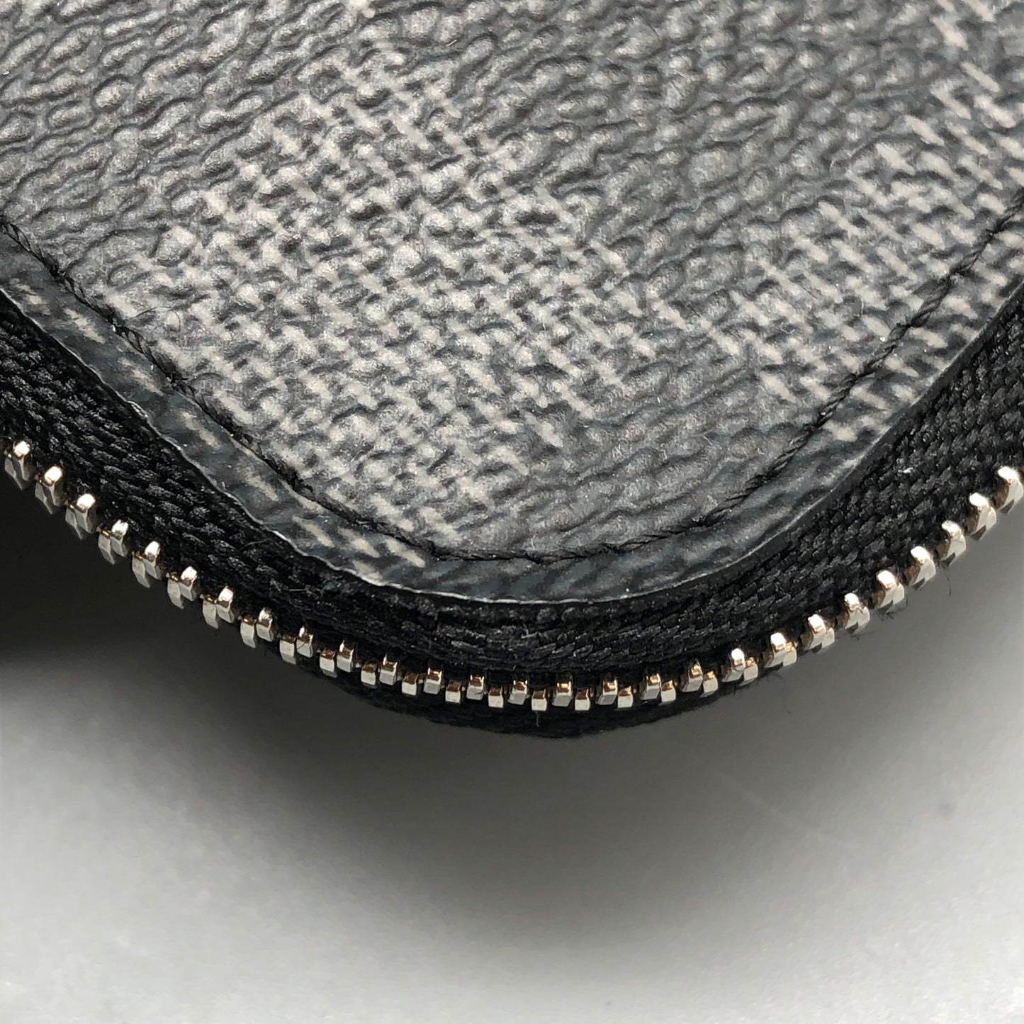 Louis Vuitton Damier Graphite Zipped Wallet Black