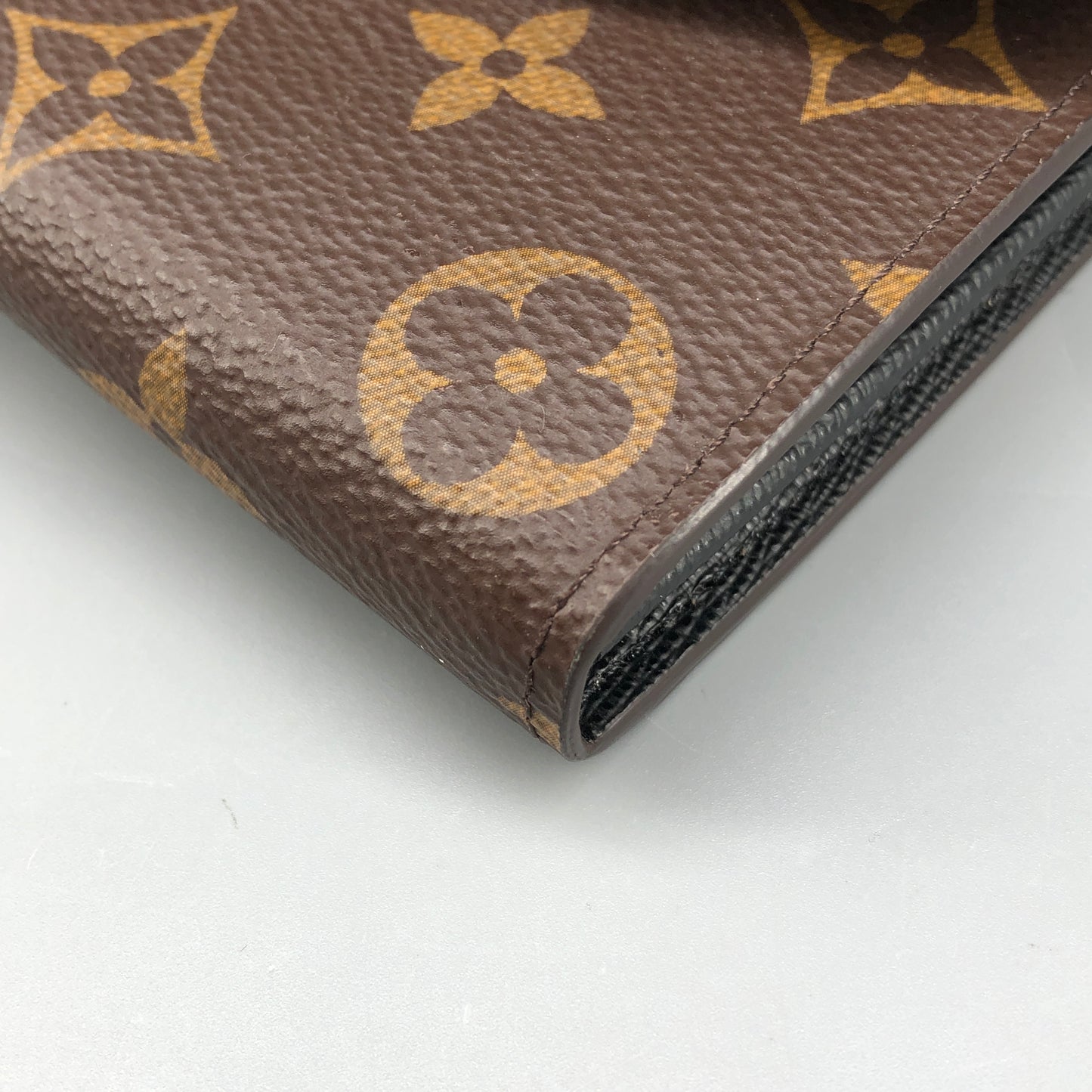 Louis Vuitton Reverse Monogram Sarah Wallet Caramel Brown